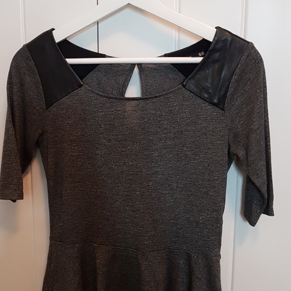 Express grey peplum top - Picture 6 of 6